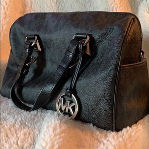 Michael Kors purse——SOLD——